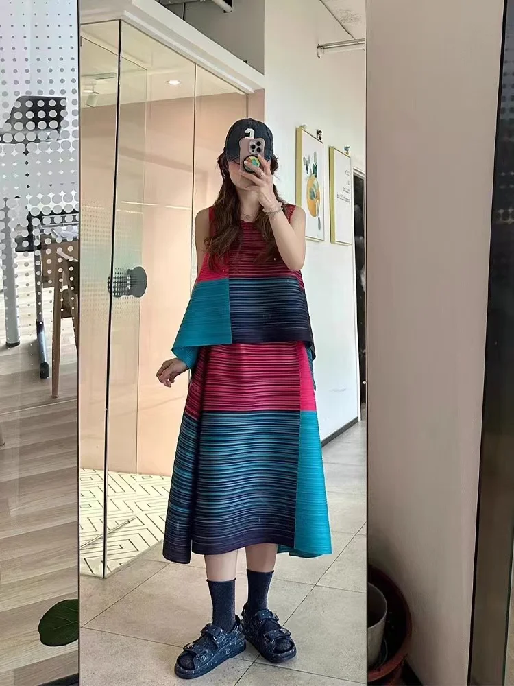 Плиссированный жилет без рукавов Miyake, лето 2021, новый контрастный цвет, горизонтальный темпераментный повседневный топ (art.: 3920cd6fd3a46) - 3920cd6fd3a46