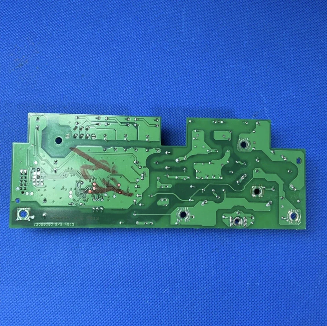 130B6060 2/2 DT13 Б/у преобразователь переменного тока FC301-202 102 триак запуску триггерная