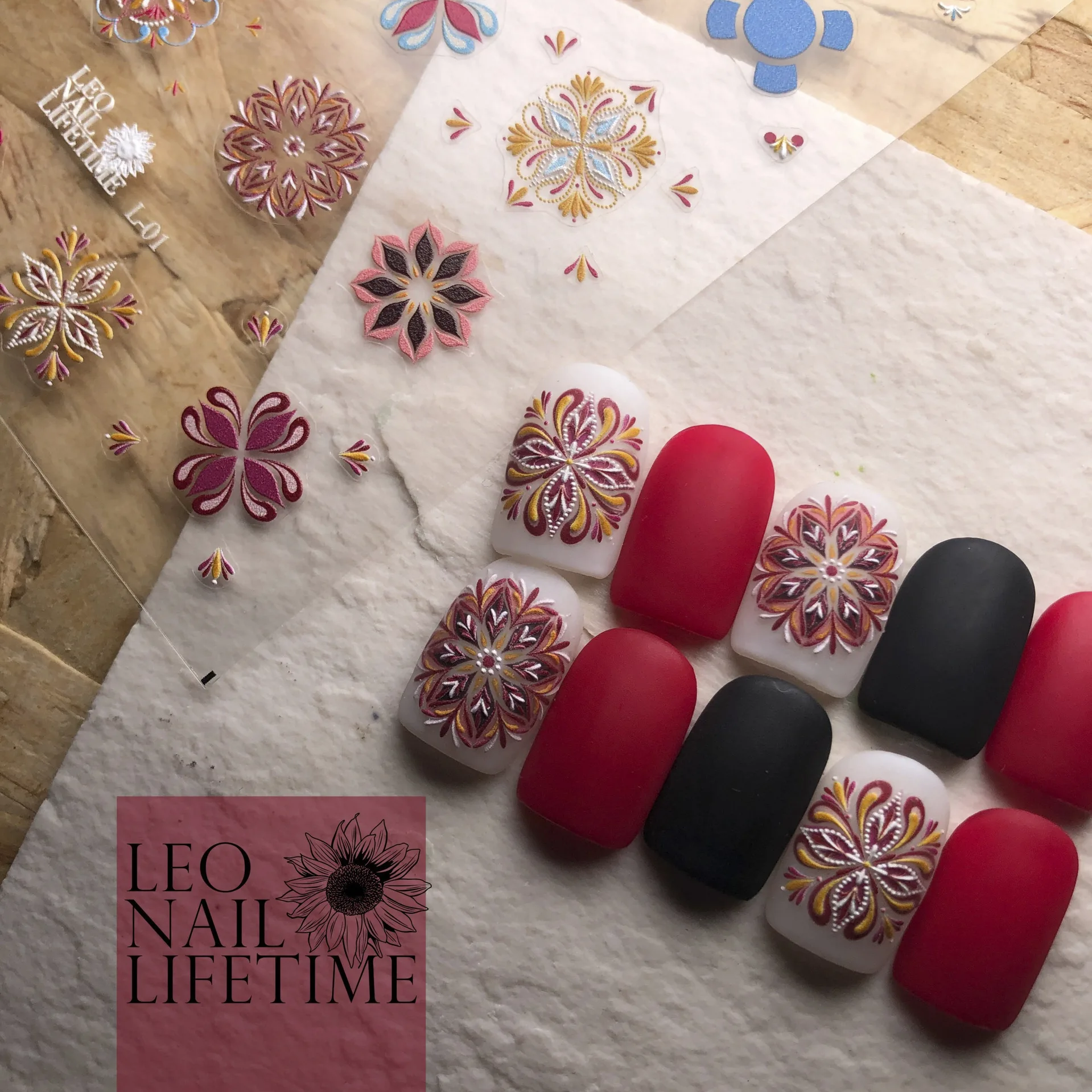 

Stickers for Nails Water Decals Nail Sticker Ethnic Style Slider Art Designs Bohemia Baroque Decorations Foil Adhesive Manicure