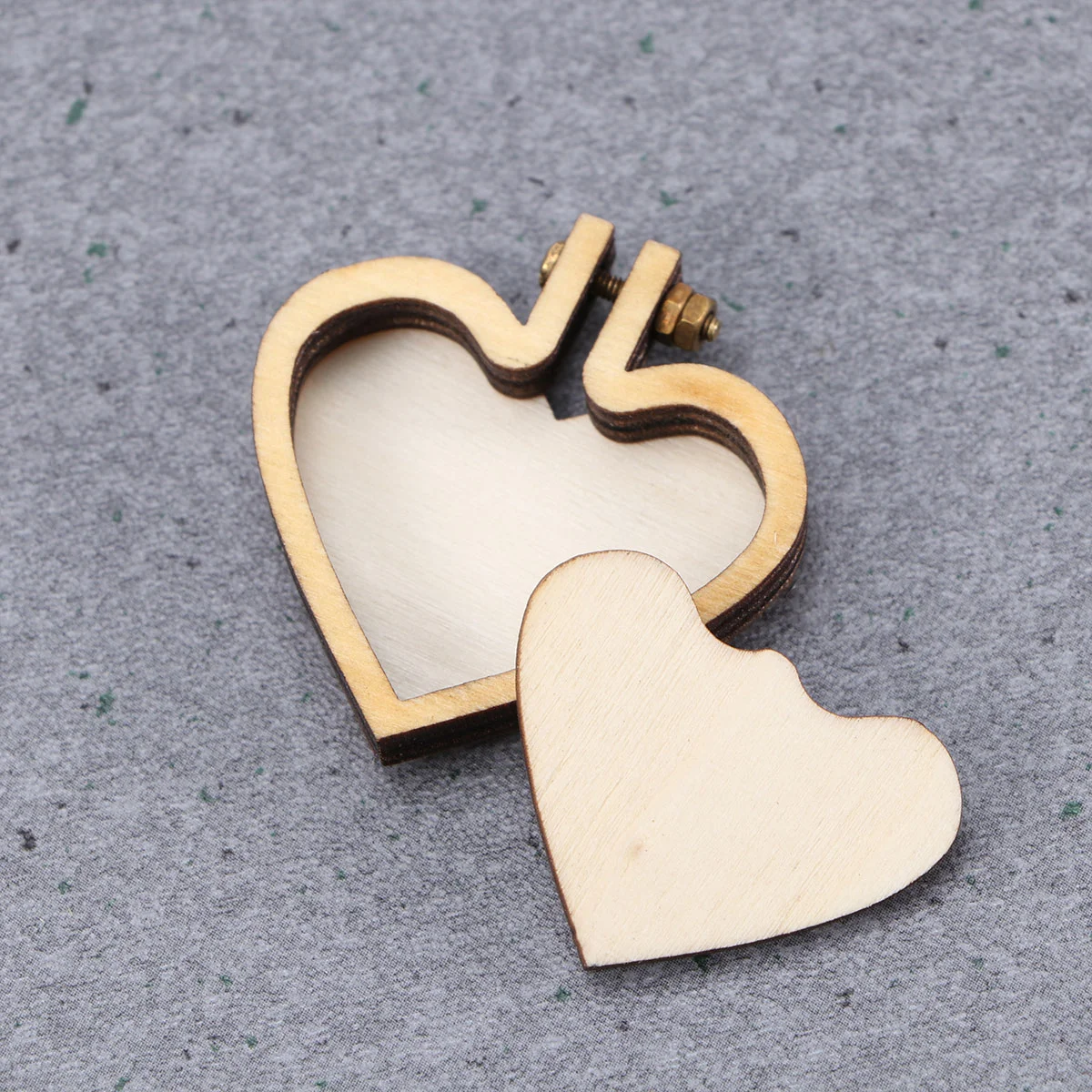 

Embroidery Hoop Mini Circle Tiny Wooden Craft Frame Heart Needlepoint Holder Hoops Sewing Small Ring Oval Frames Wood Crossing