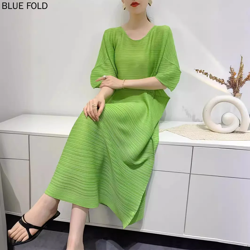 Платье женское Плиссированное средней длины на весну и лето