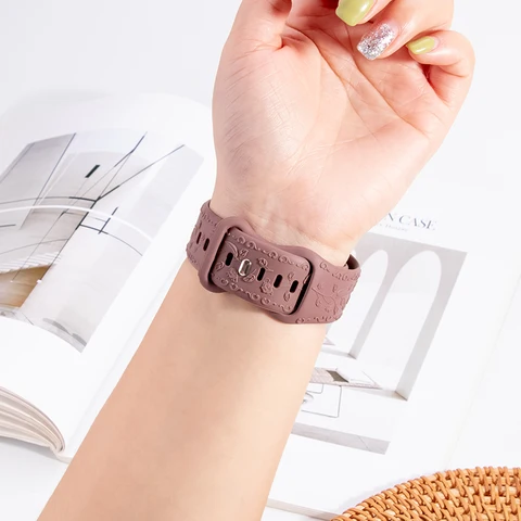 Силиконовый ремешок CRESTED с гравировкой для Apple Watch