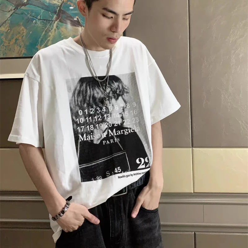 

MM6 Blur Portrait Digital Printing T-Shirt Extra Large High Street 1:1 Pure Cotton Round Neck Short Sleeve Black And White