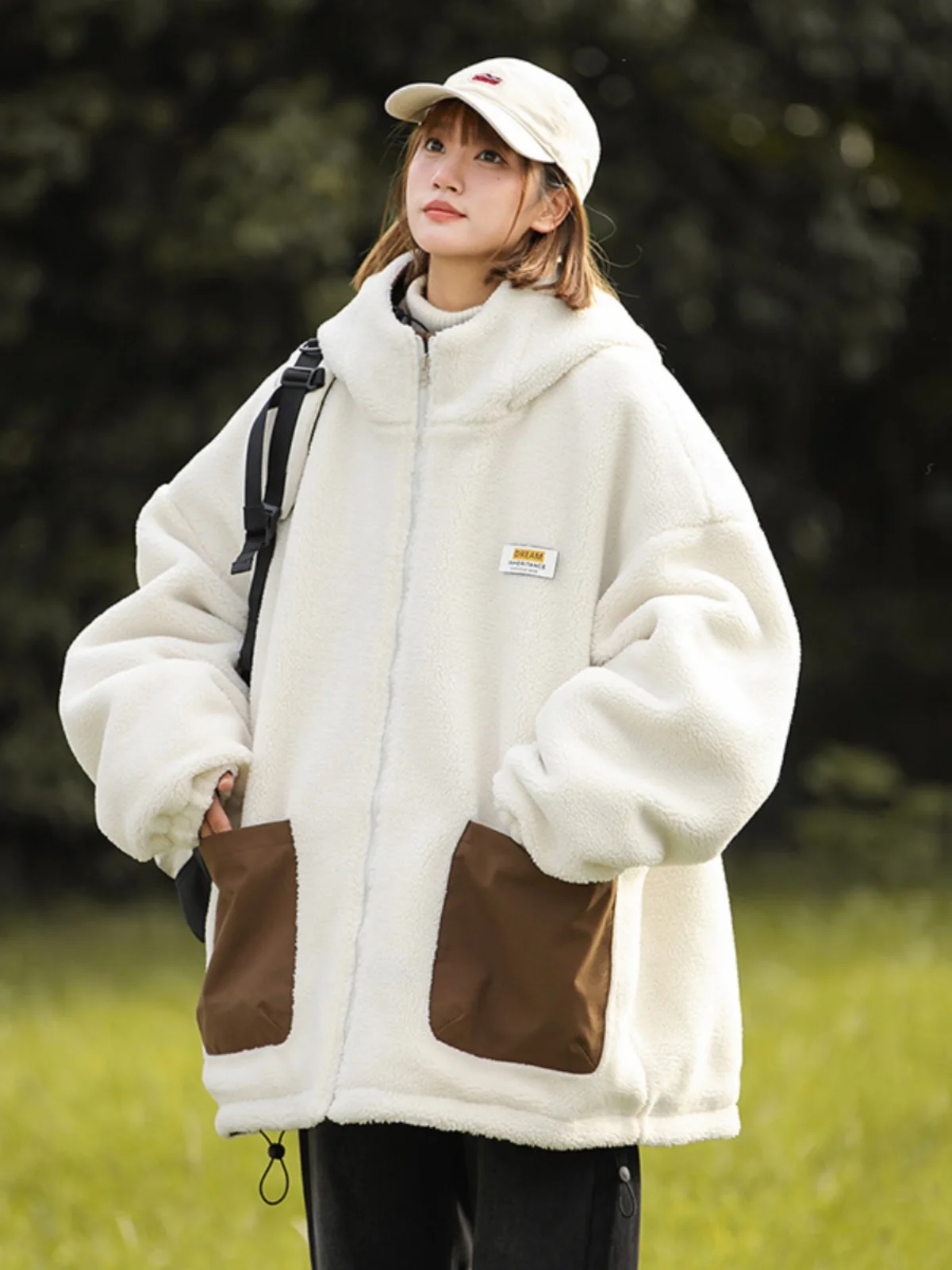 Верхняя одежда из овечьей шерсти. Женская двусторонняя в тон. Куртка на хлопковой