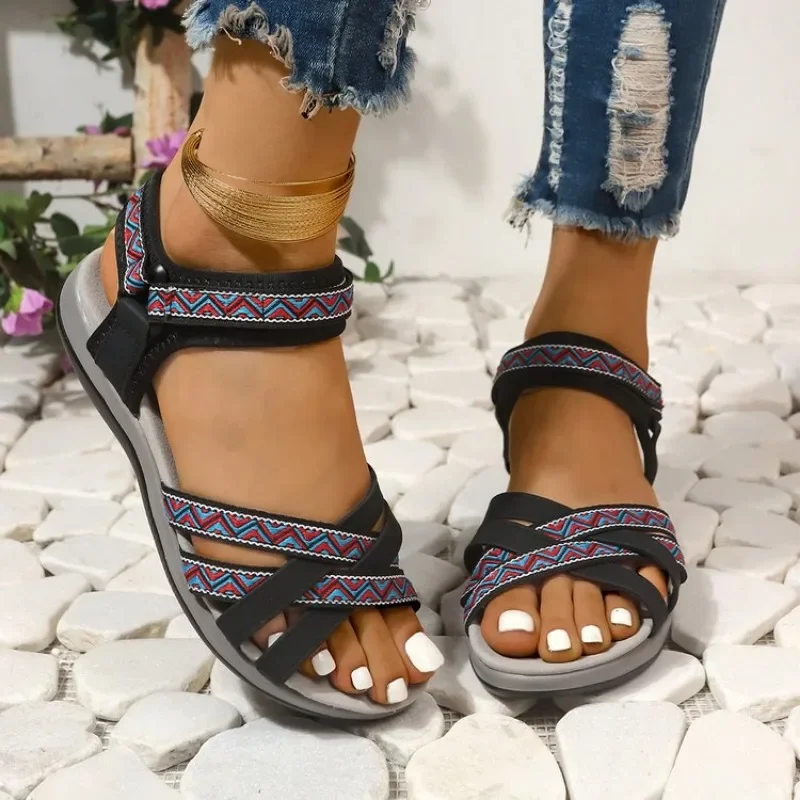 Женские пляжные сандалии на плоской подошве повседневные удобные шлепанцы с