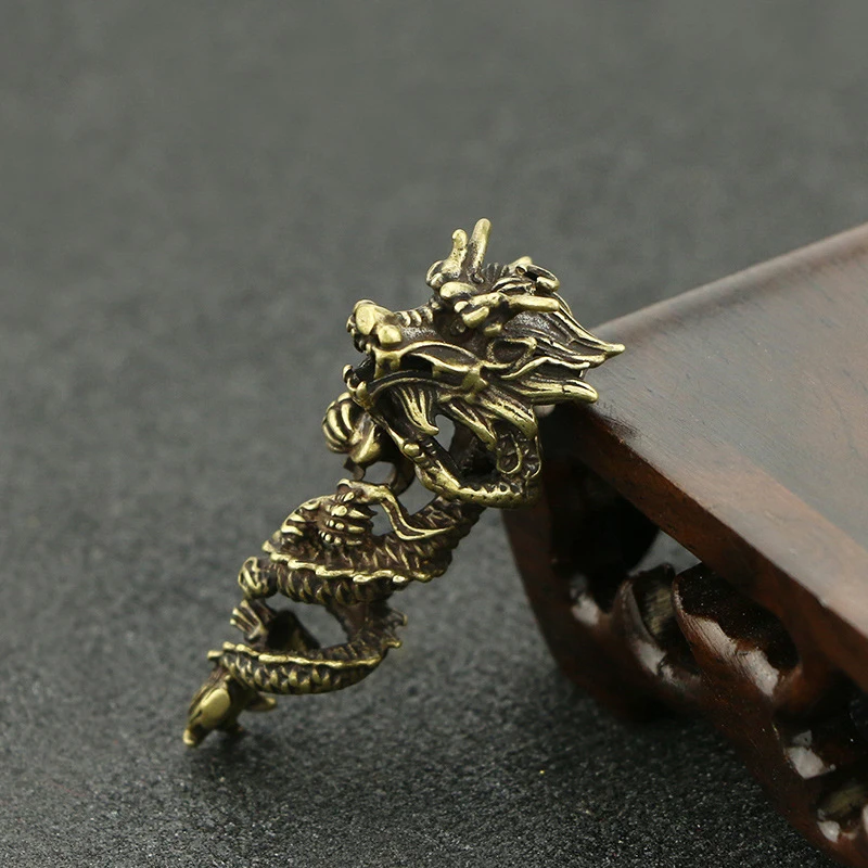 

Vintage Brass Chinese Animal Zodiac Dragon Figurines Car Keyring Metal Animal Keychain Home Desktop Ornament