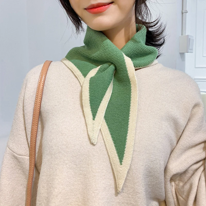 

Корейский зимний шерстяной вязаный эластичный теплый шарф с бантом, Женский однотонный треугольный шарф, мягкий накладной воротник, нагрудник для защиты шеи