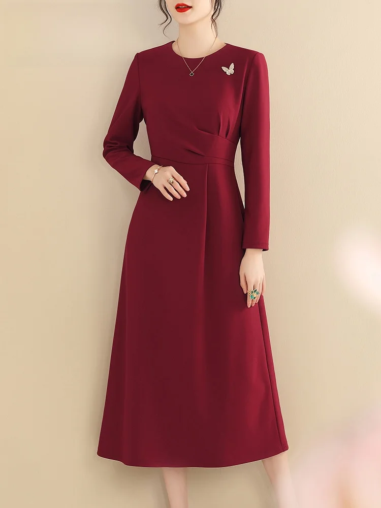 Qinghua 2024 зимняя одежда с рисунком тушью новая элегантная облегающая красная