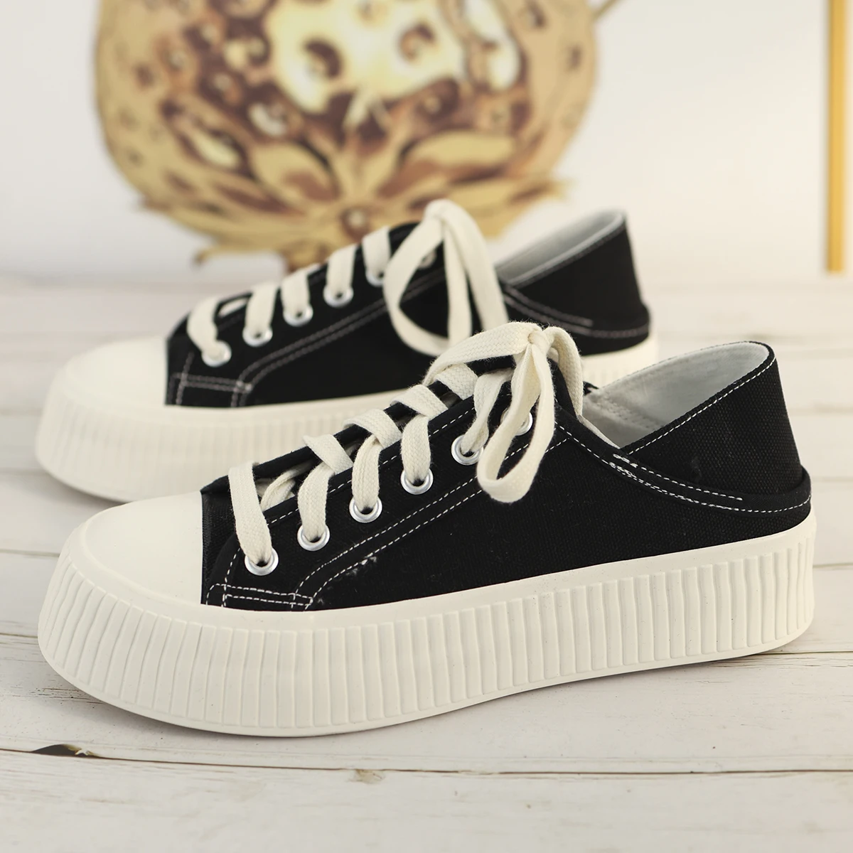 

Кеды женские на шнуровке, спортивные дышащие удобные кроссовки, Вулканизированная подошва, повседневная обувь, весна-лето 2021