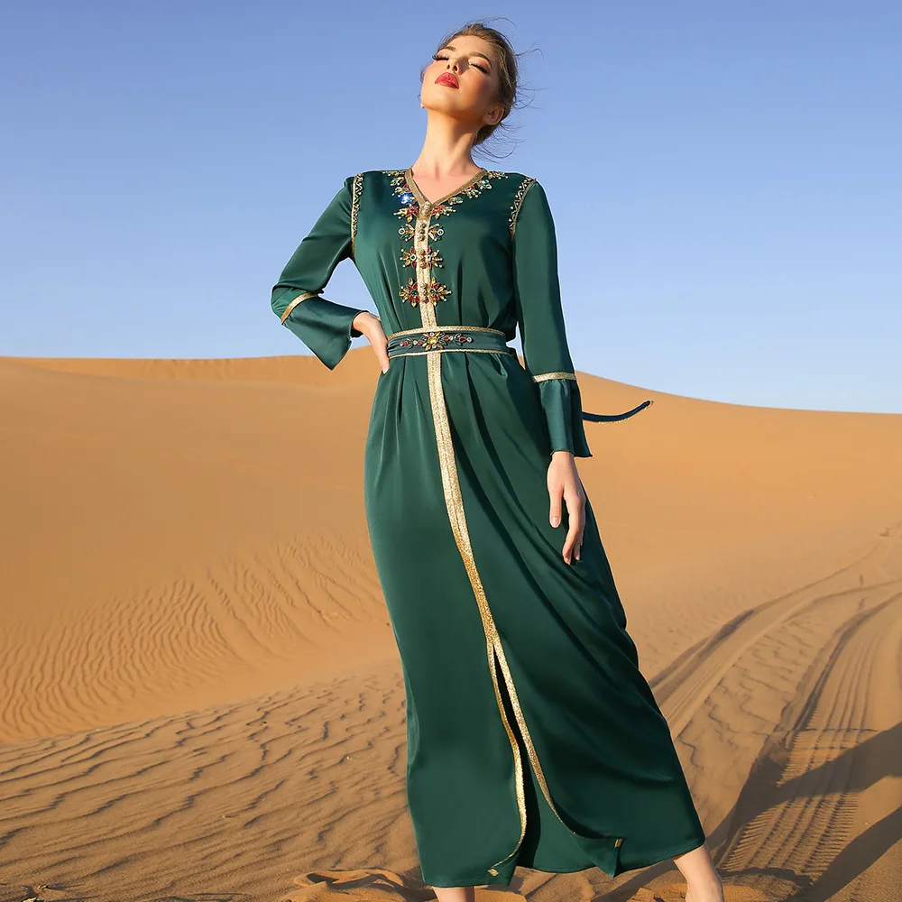 New Abaya Fashion V-Neck Rhinestone Beads Belted Long Dresses For Women Muslim Ramadan Kaftan Moroccan Arab Islamic Robe Gown