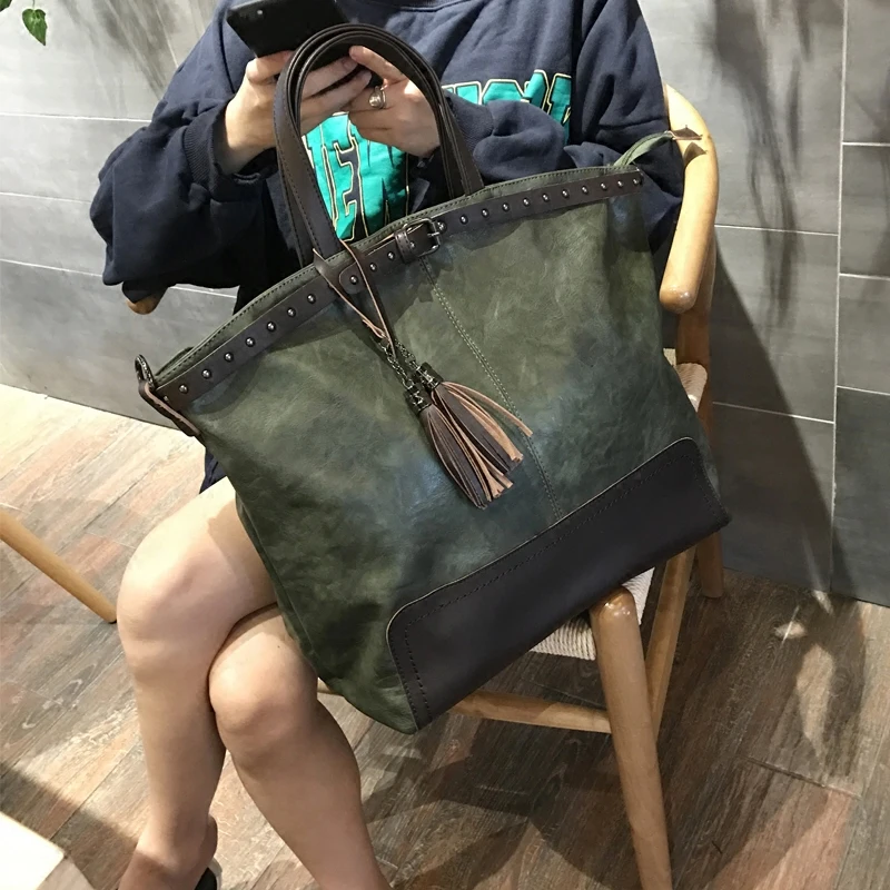 

Europe And The United States Vintage Fashion Bag Shoulder Bag 2022 Trend Leisure Tote Bag Motorcycle Messenger Bag Fitness Mommy