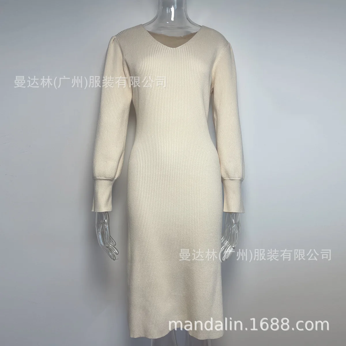 Платьевязаноеоблегающеее Вязаный комбинезон средней юбки