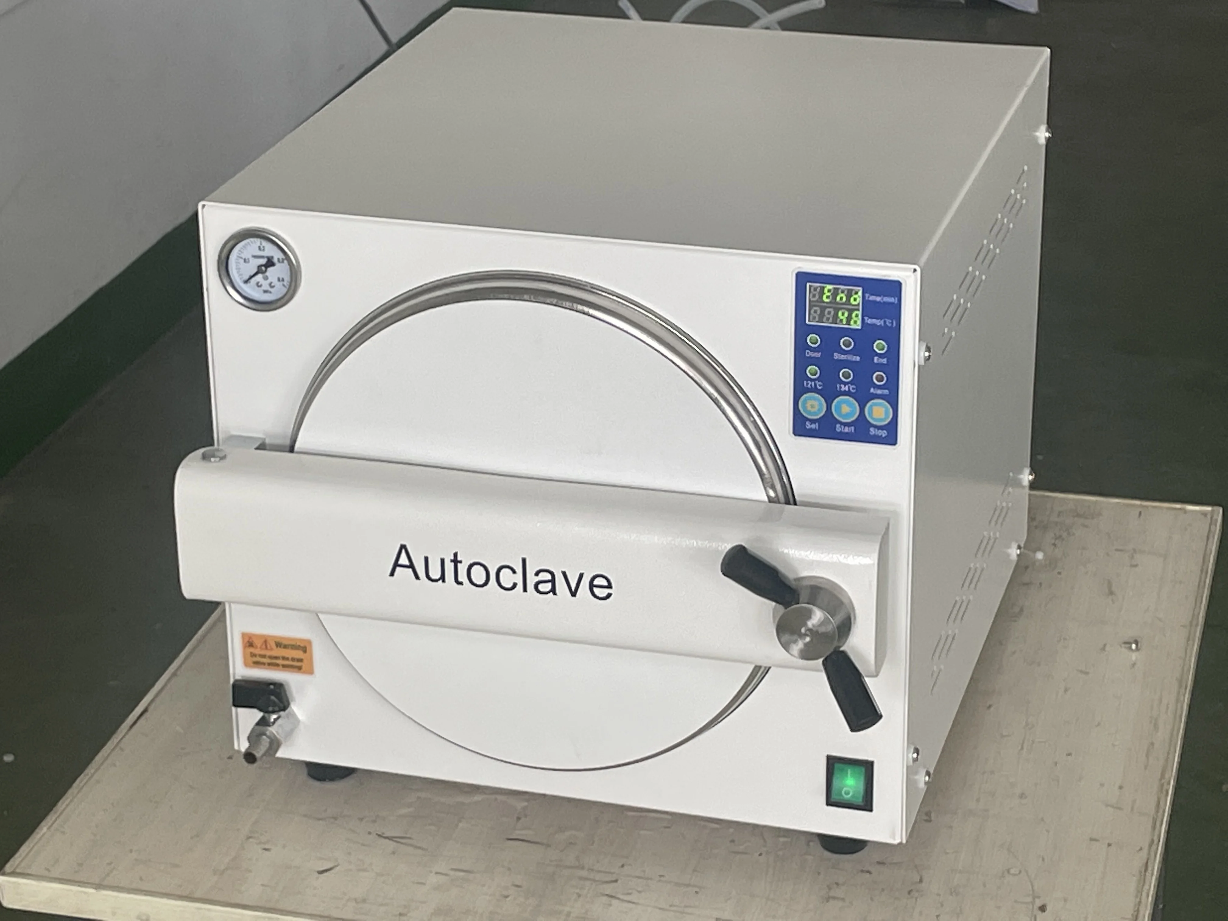 MKR MEDICAL Портативный цифровой электрический стерилизатор класса B 18 л