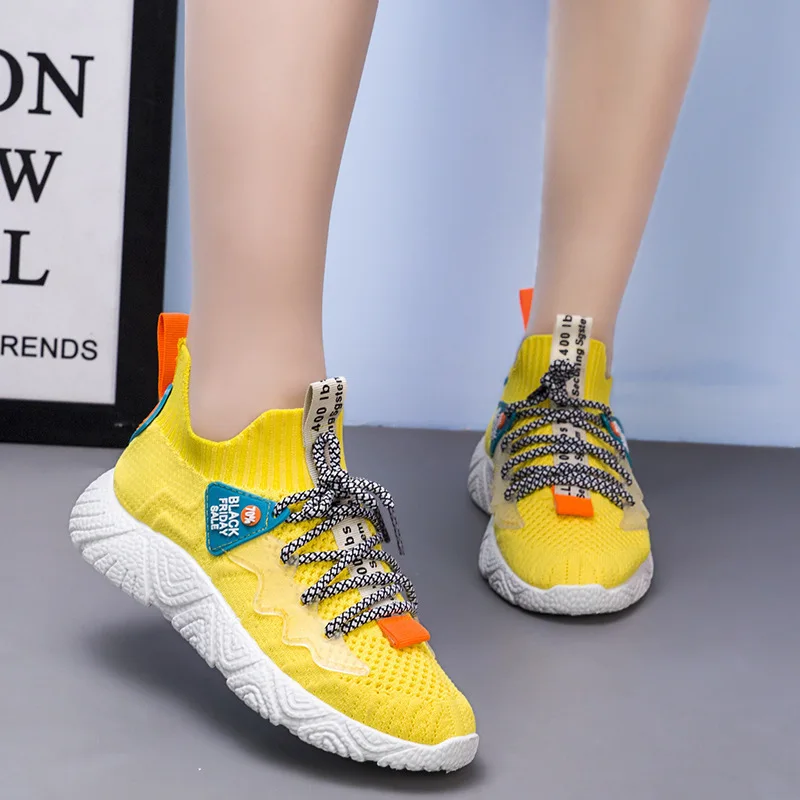 

2022 Casual Single Shoes Fly Weaving Running Shoes New Female Tide Korean Version of Soft Bottom Breathable Trend Sports Shoes