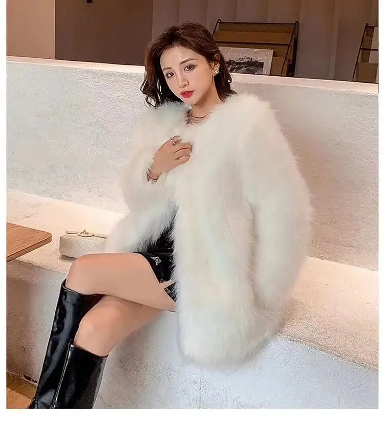 2022 Winter Women's High Quality New Artificial Fox Coat Luxury Fur Coat Loose Coat Thick Warm  Women's h Coat