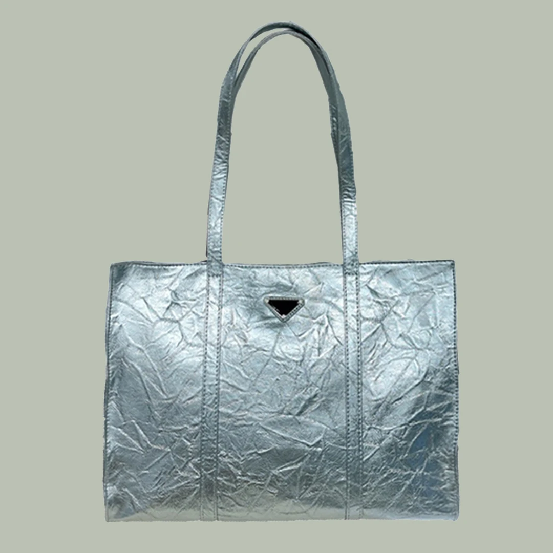 

Tote Bags For Women Luxury Designer Handbags and Purses 2023 New In Fashion Large Capacity Simple Pleated Square Shoulder Bag