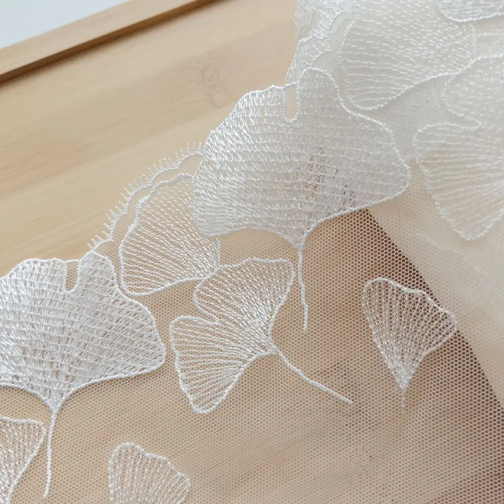 Кружевная отделка в виде листьев 2 м 20 см