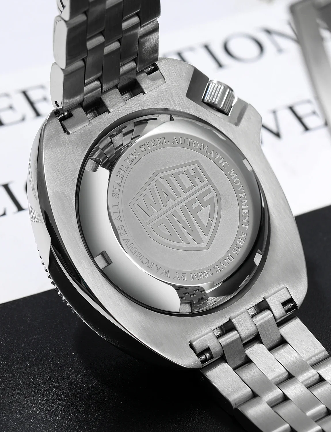 Часы наручные водонепроницаемые с сапфировым стеклом 300 м