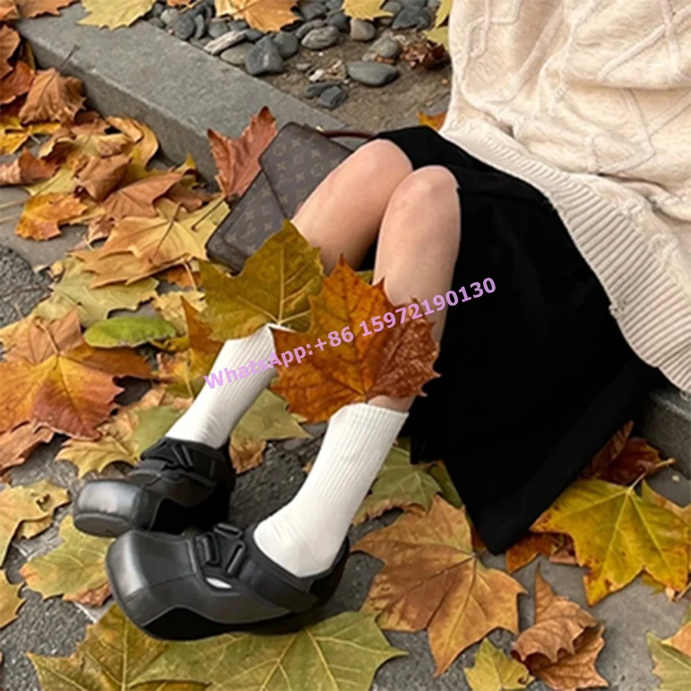 Черные серые туфли Мэри Джейн с квадратным носком и пряжкой неглубокие высоким