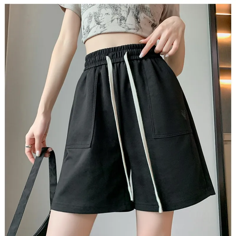 Loose Casual Shorts For Women 2023 Summer Korean Fashion High Waist Sweatshorts Lady Sporty Wear Love Shape Embroidery Bottoms