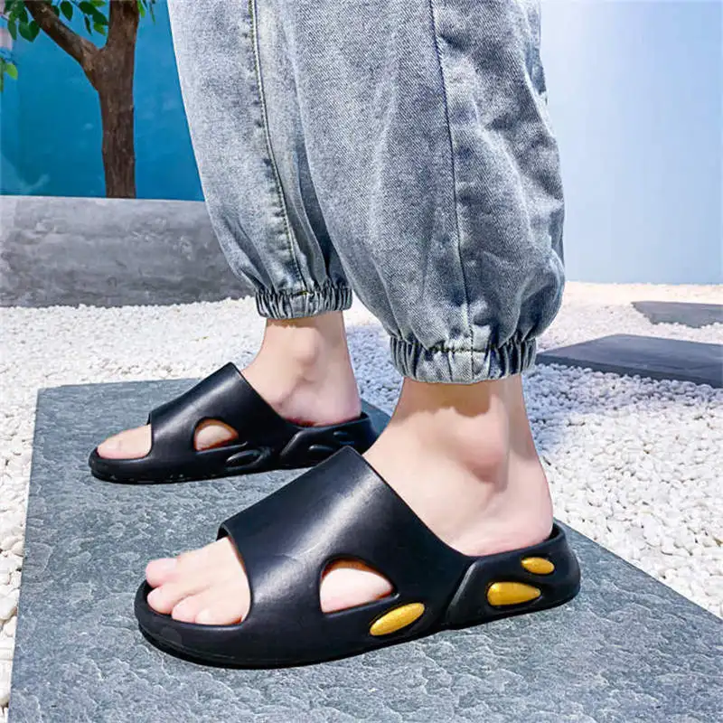 

Chassure Designer Sandals Hard-Wearing Sea Slippers Height Increasing Summer Man Flip Flops Sohes Home Shoes Men Gym Tennis Net