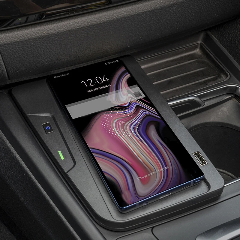 

Car QI wireless charger 15w fast charger phone charger charging pad plate for BMW 3 4 Series F30 F31 F32 F33 F34 F35 F36