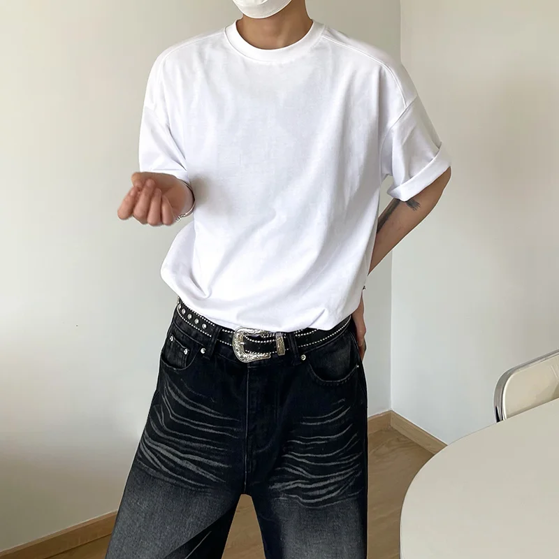 

Summer Short Sleeve T-shirt Men Fashion Black White T Shirt Men Streetwear Korean Loose O-Neck Tshirt Mens Top M-2XL