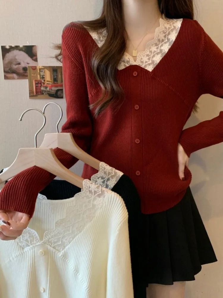 2025 Spring New Lace Patchwork V-neck Knit Women's Sweater Plus size Western Sle Chic Bottoming Shirt Top