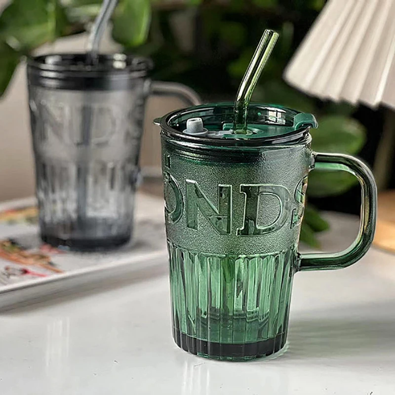 

400ML Creative Glass Coffee Cup Cool and Hot Water Cup Espresso Cups with Straw and Lid Green Color Soda Can Glass