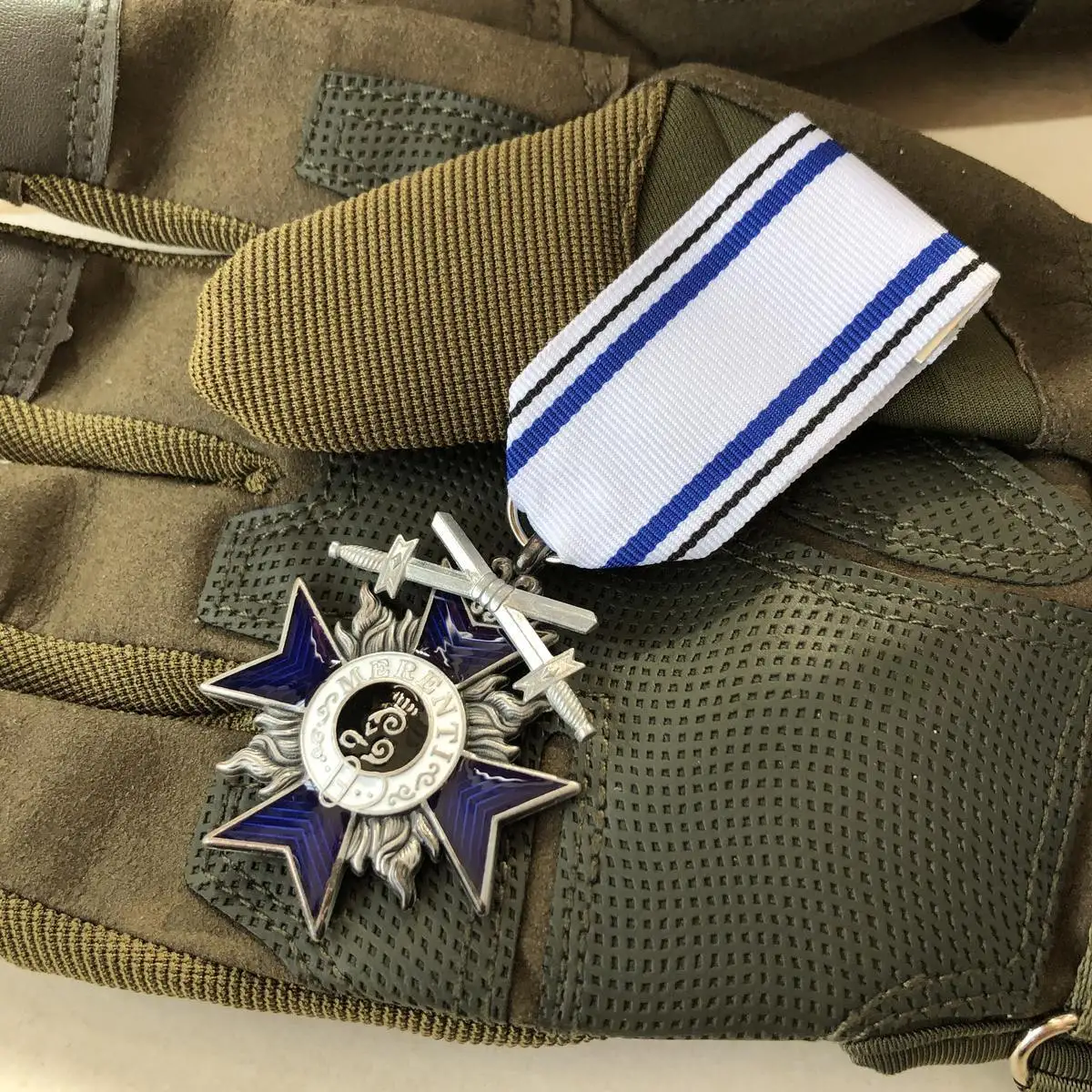 

Медаль с крестом в баварской короне