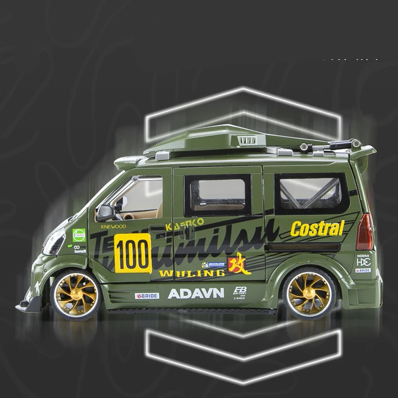 Модель спортивного автомобиля Wuling 1:24 литая металлическая модифицированная