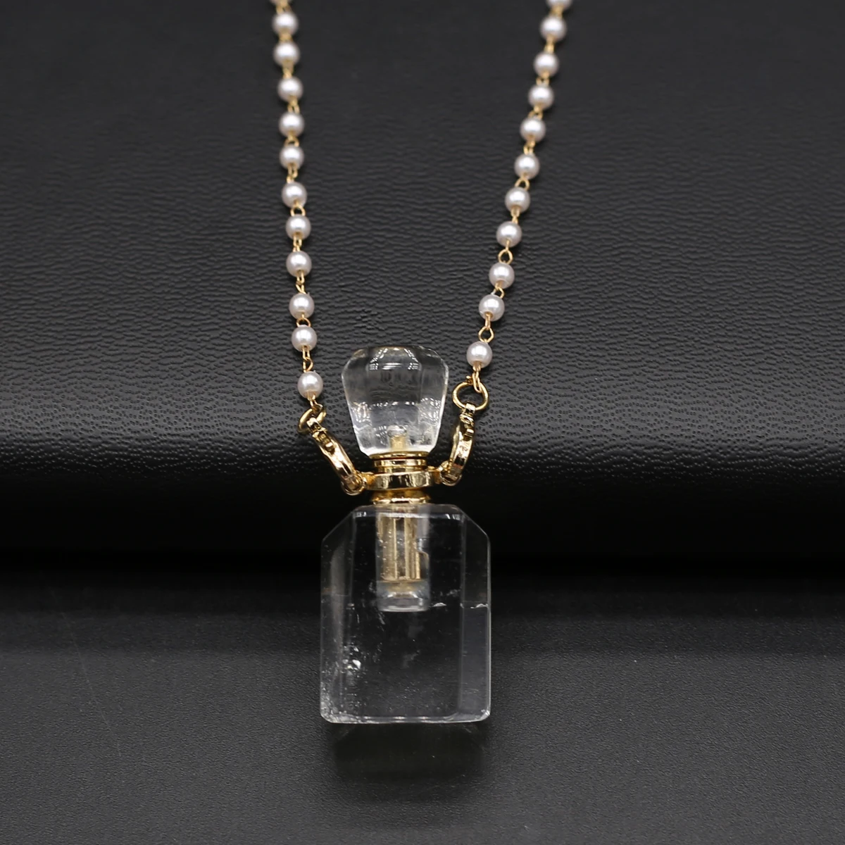 

Natural Stones Crystal Clear Quartz Perfume Bottle Pendant Chain Necklaces for Women Essential Oil Diffuser Choker Jewelry Gifts