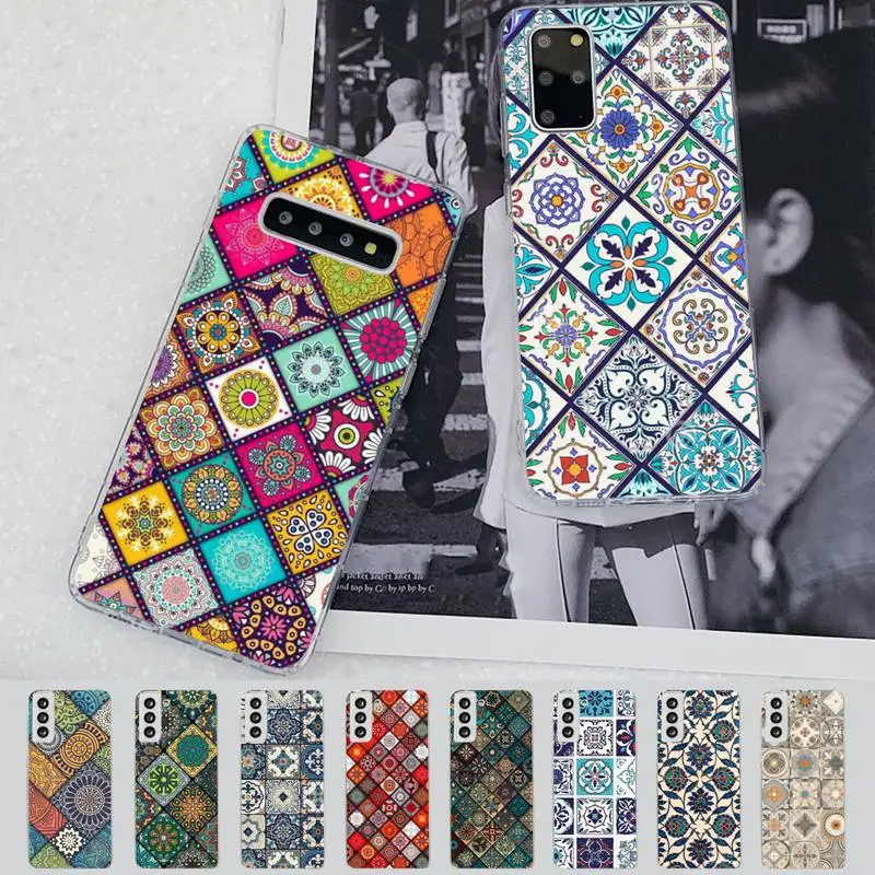 

YNDFCNB Retro Lattice Flower Phone Case for Samsung S21 A10 for Redmi Note 7 9 for Huawei P30Pro Honor 8X 10i cover