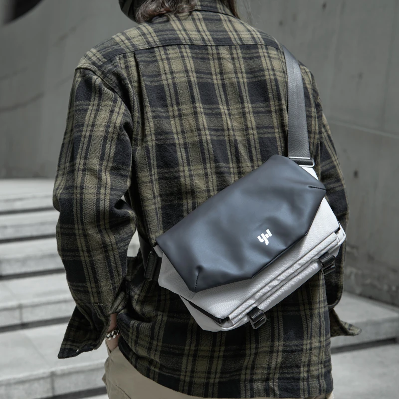 Men's Simple Messenger Bag Luxury 9.7inch IPad Large Capacity Waterproof Business Bag Men for Phone Multifunction Shoulder Bag