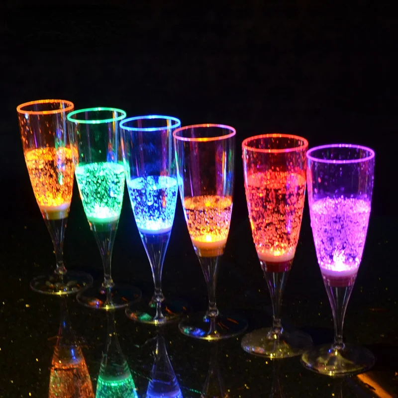 

LED Creative Foreign Wine Glasses Champagne Glasses Household Water Induction Luminous Cups Wedding Bar Personalized Gift