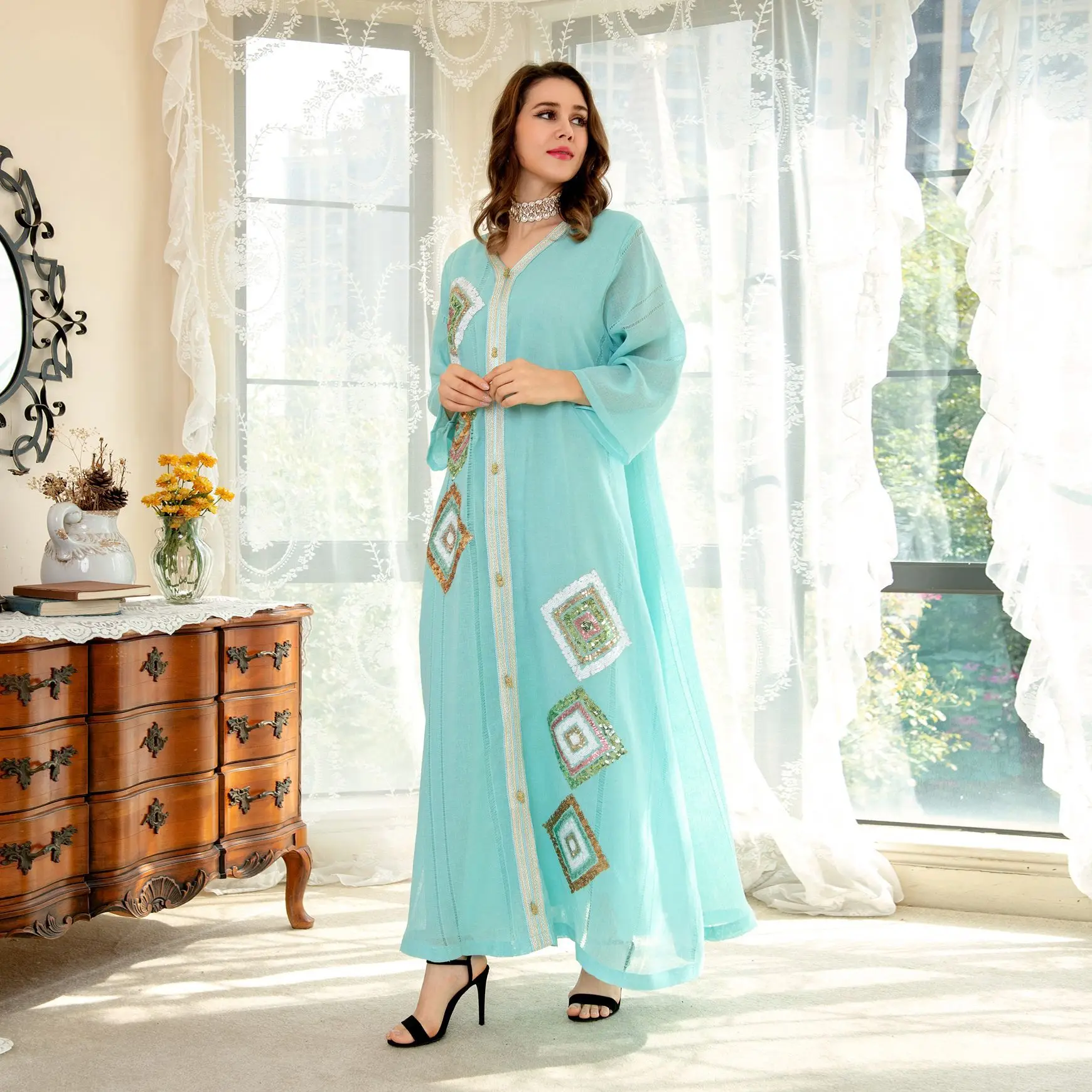 Ab185 Sweet Party Muslim Abaya Cotton and Linen Temperament Four Sides Sequin Embroidery Flower Skirt Loose Version Fashion Gown