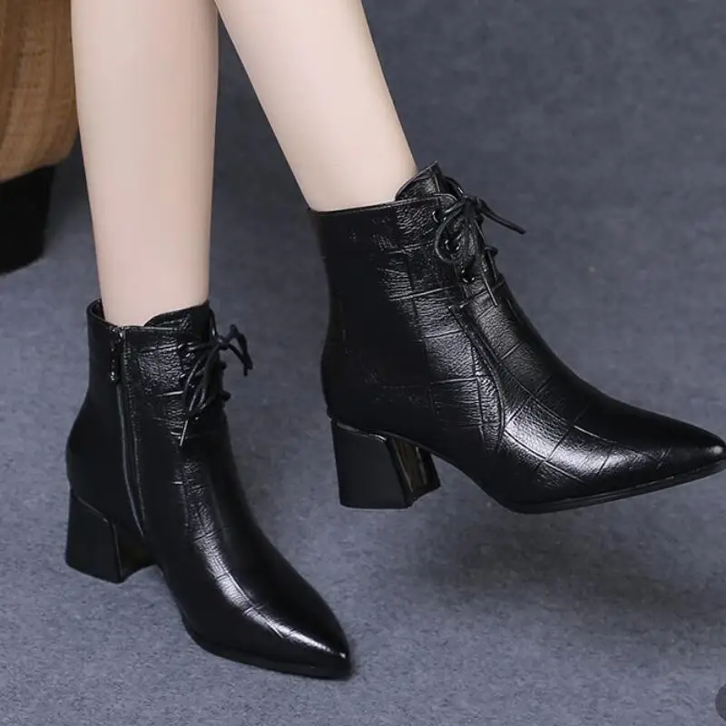 Купи Spring and Fall Women Leather Short Boots 2023 NEW Fashion Pointed toe Autumn Shoes Ankle Botas Thick Heel Side Zip BLACK Brown за 515 рублей в магазине AliExpress