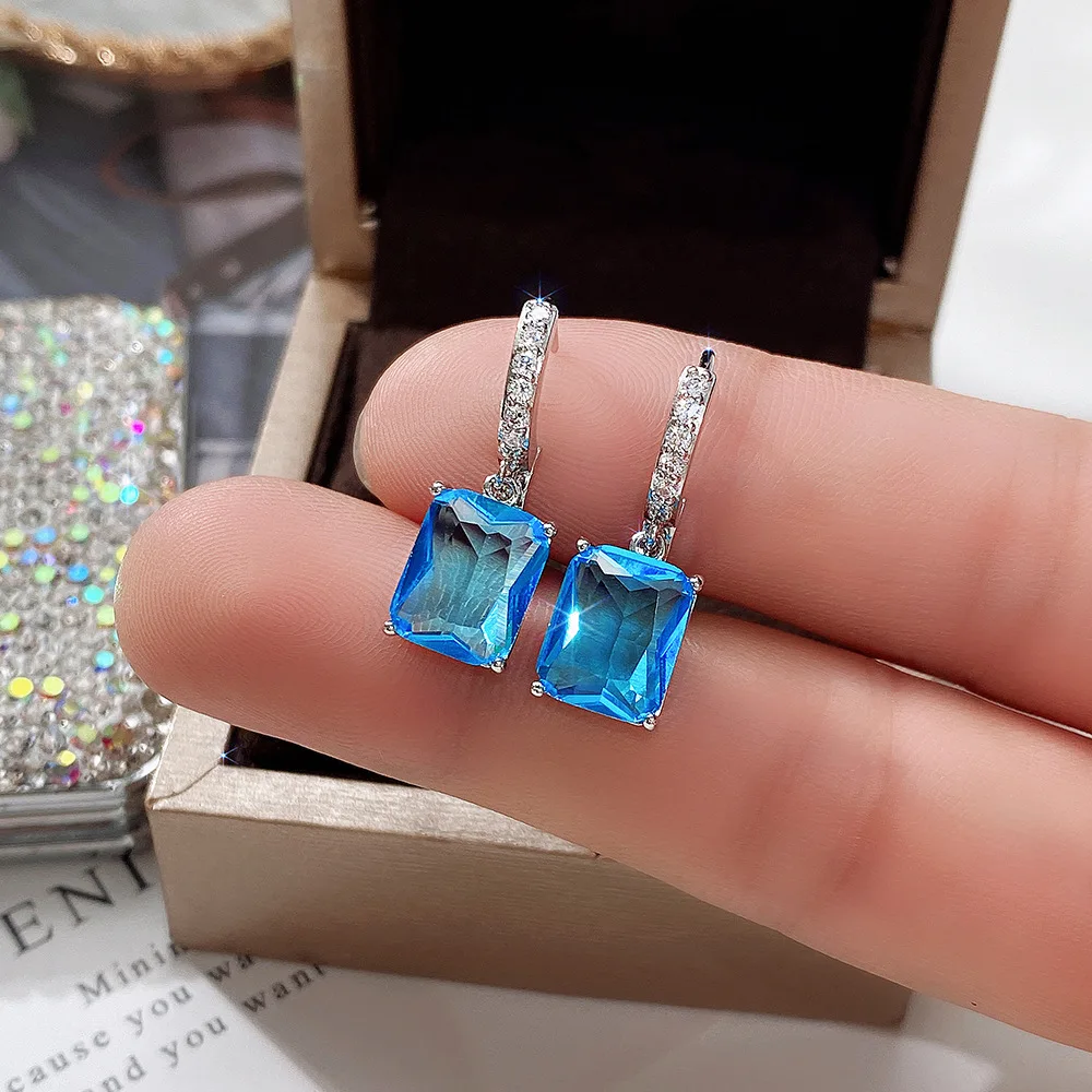 

Classic Huggie Drops Women's Square Crystal Drop Earrings Sparkling White Blue Zircon Wedding Drop Earrings