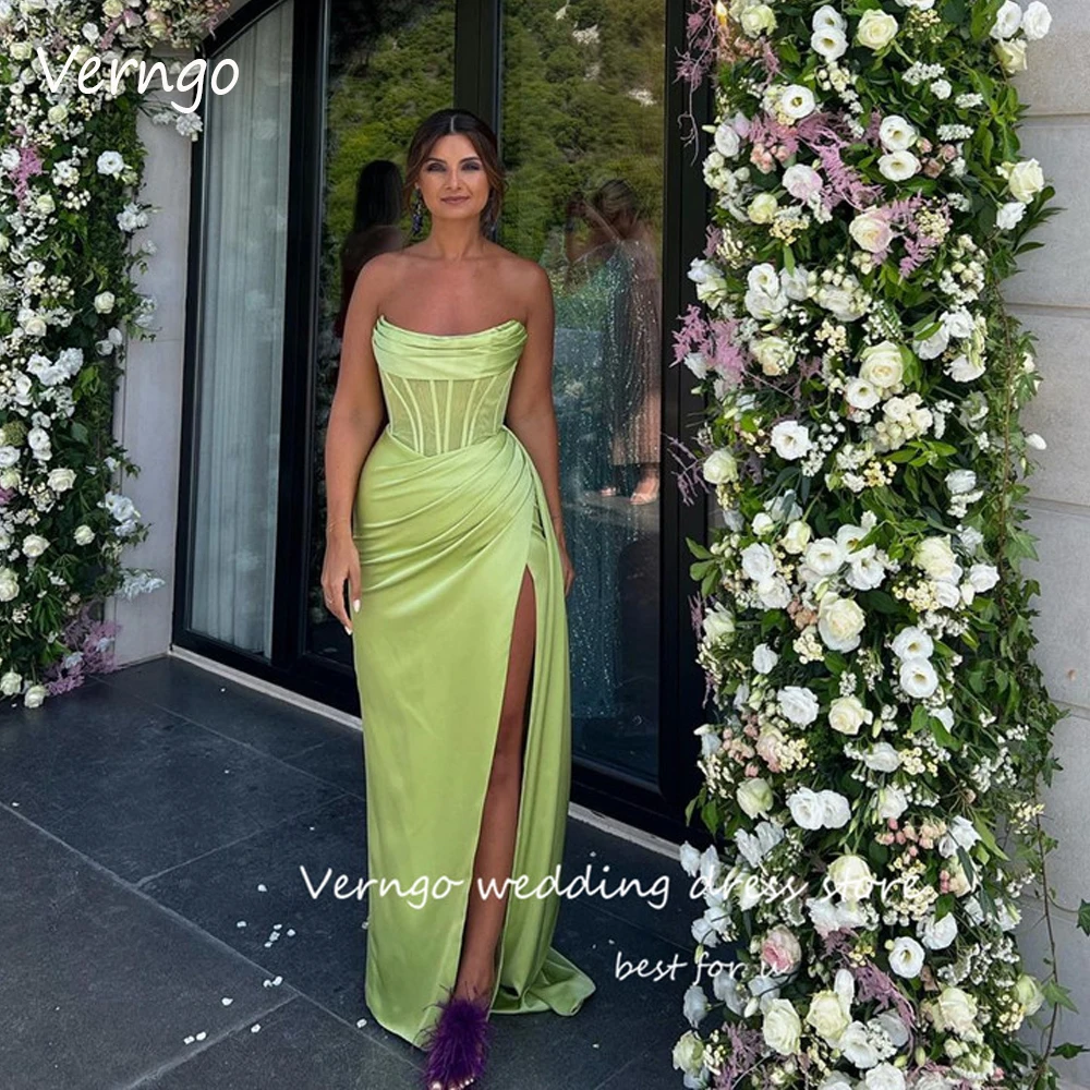 

Verngo Sexy Strapless Light Green Long Prom Dresses Dubai Arabic Women Pleats Split Boning Evening Gowns Formal Party Dress