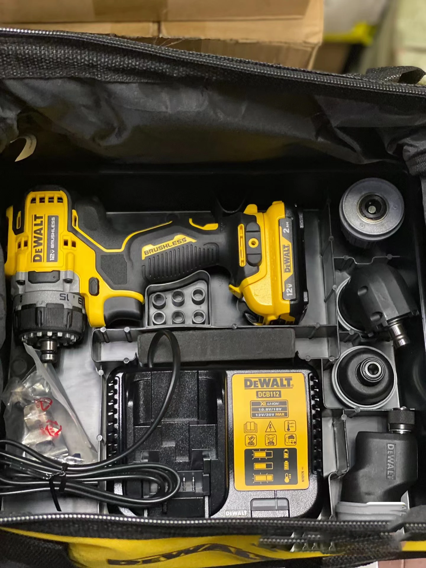 Дрель-шуруповерт DEWALT 5-в-1 DCD703 12V MAX Бесщеточная компактная дрель