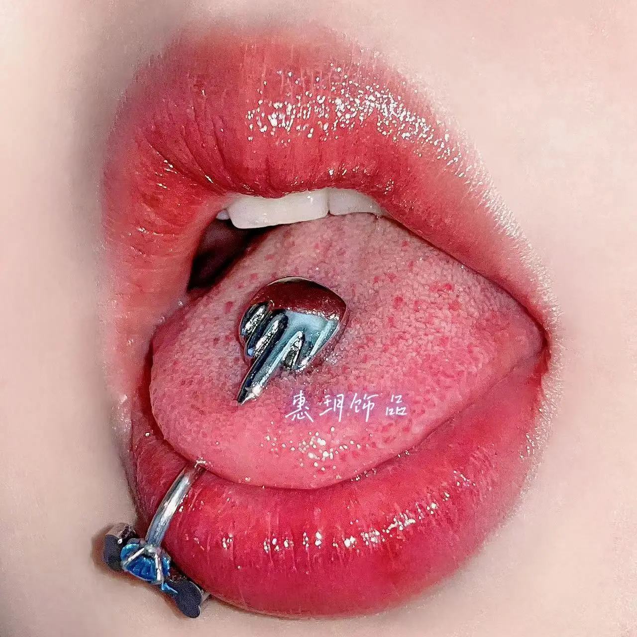 

2023 Punk Tongue Nails Stainless Steel Anaphylaxis Middle Finger Tongue Earring Despise Tongue Ring Body Piercing Xmas Gift