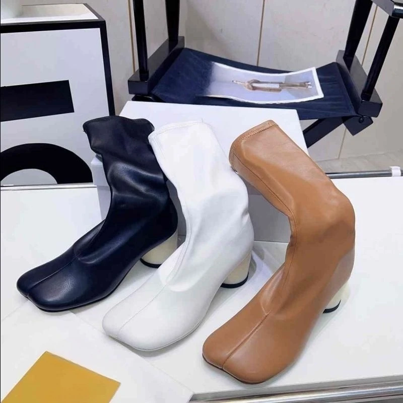 

2023 Autumn Winter New Women's Boots Top Quality Designer Modern Boots Luxury Fashion Mid-calf Boots 7cm Round Heel Short Boots