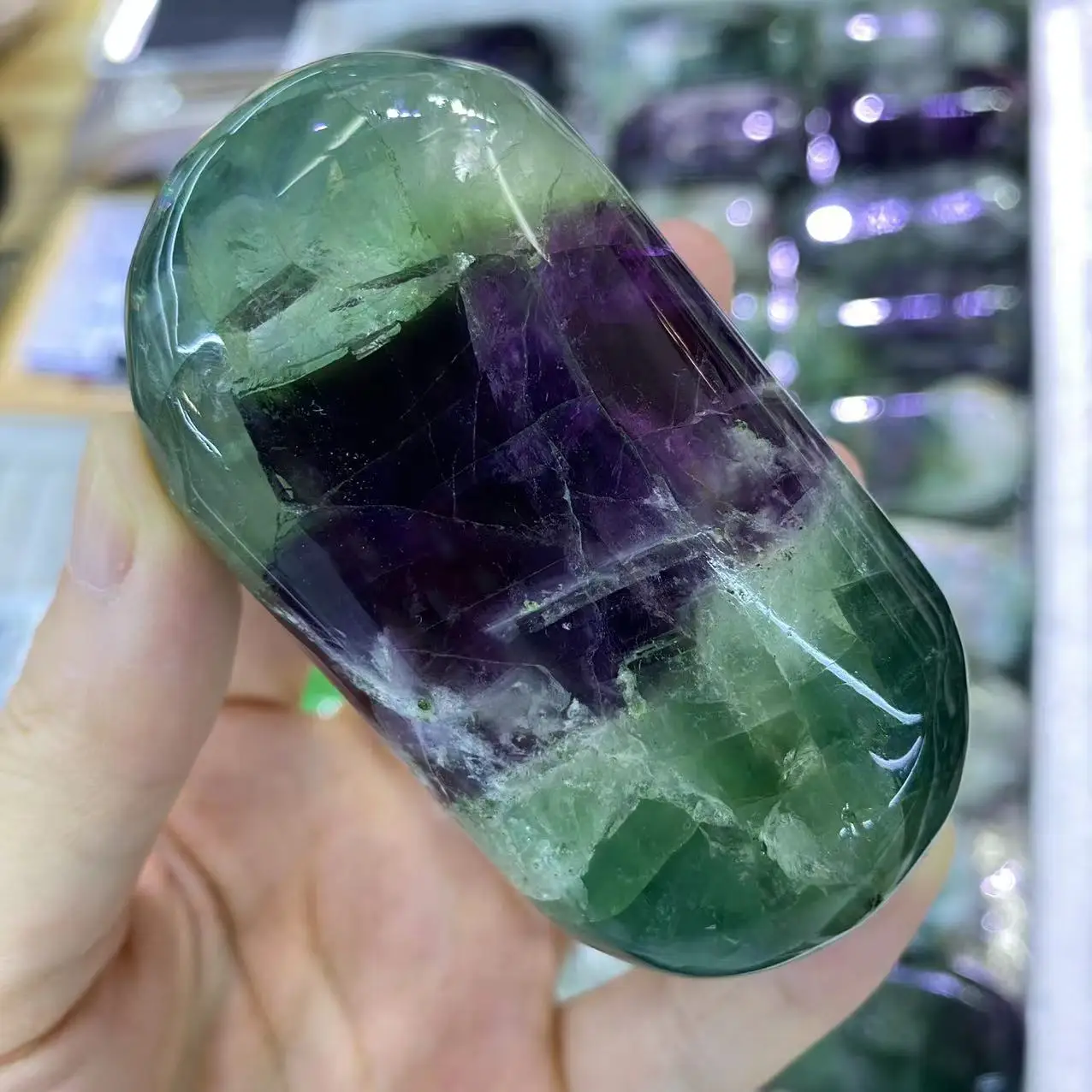 

Natural Color Fluorite With Shape Crystal Hand Polished Energy Gem Reiki Healing Gift Room Office Decoration Home Aquarium