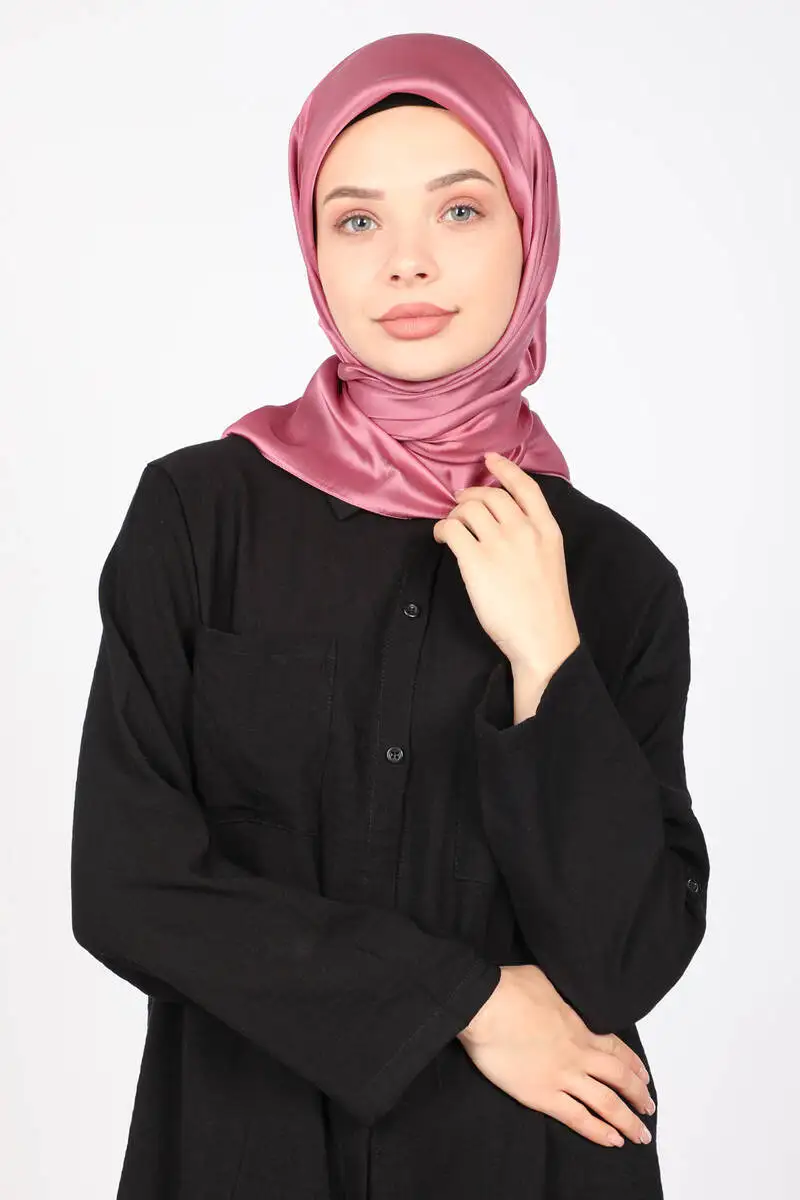 

Miray Dark Pink Crystal Scarf