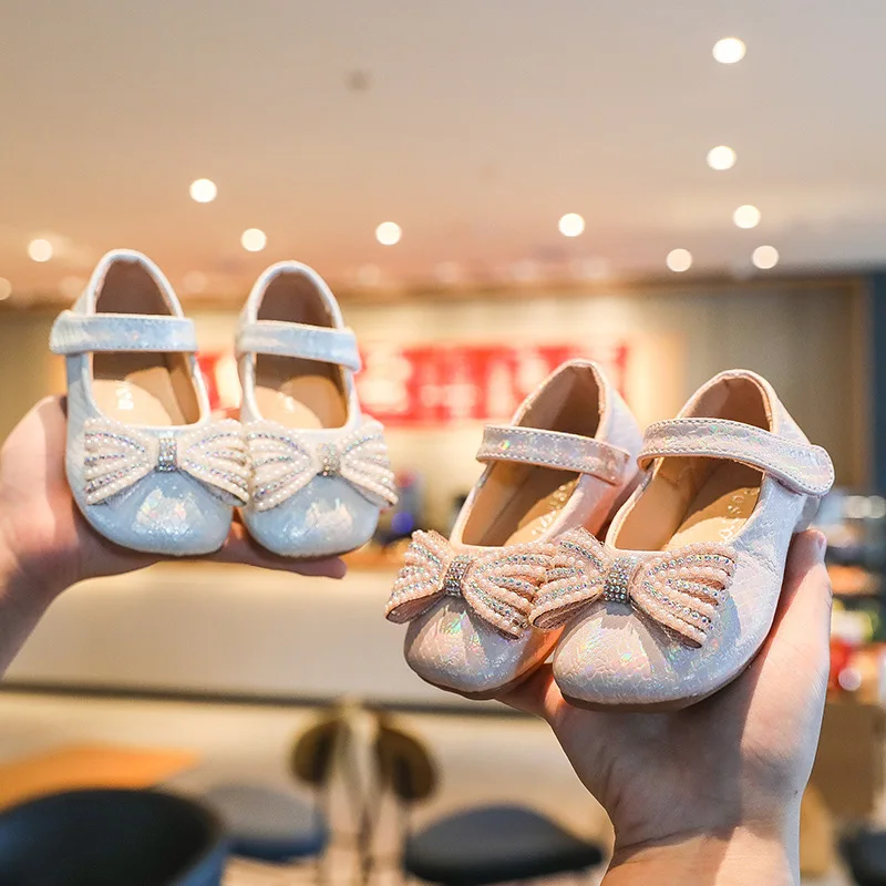 

Кожаная обувь для девочек на день рождения, свадьба, мягкая лакированная кожа, обувь на плоской подошве для малышей, детская обувь с бантом, ...