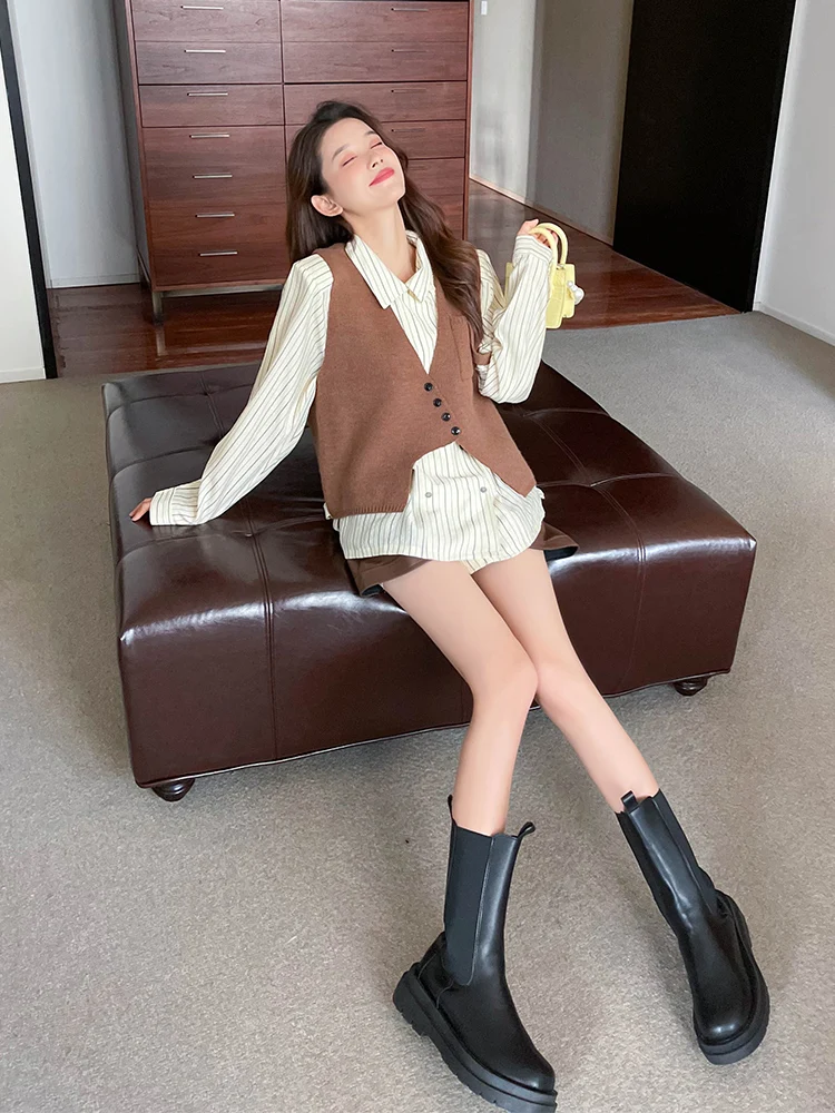 Весенняя одежда. Новое поступление 2024. Ранняя весна. Вязаный жилет. Рубашка. Легко