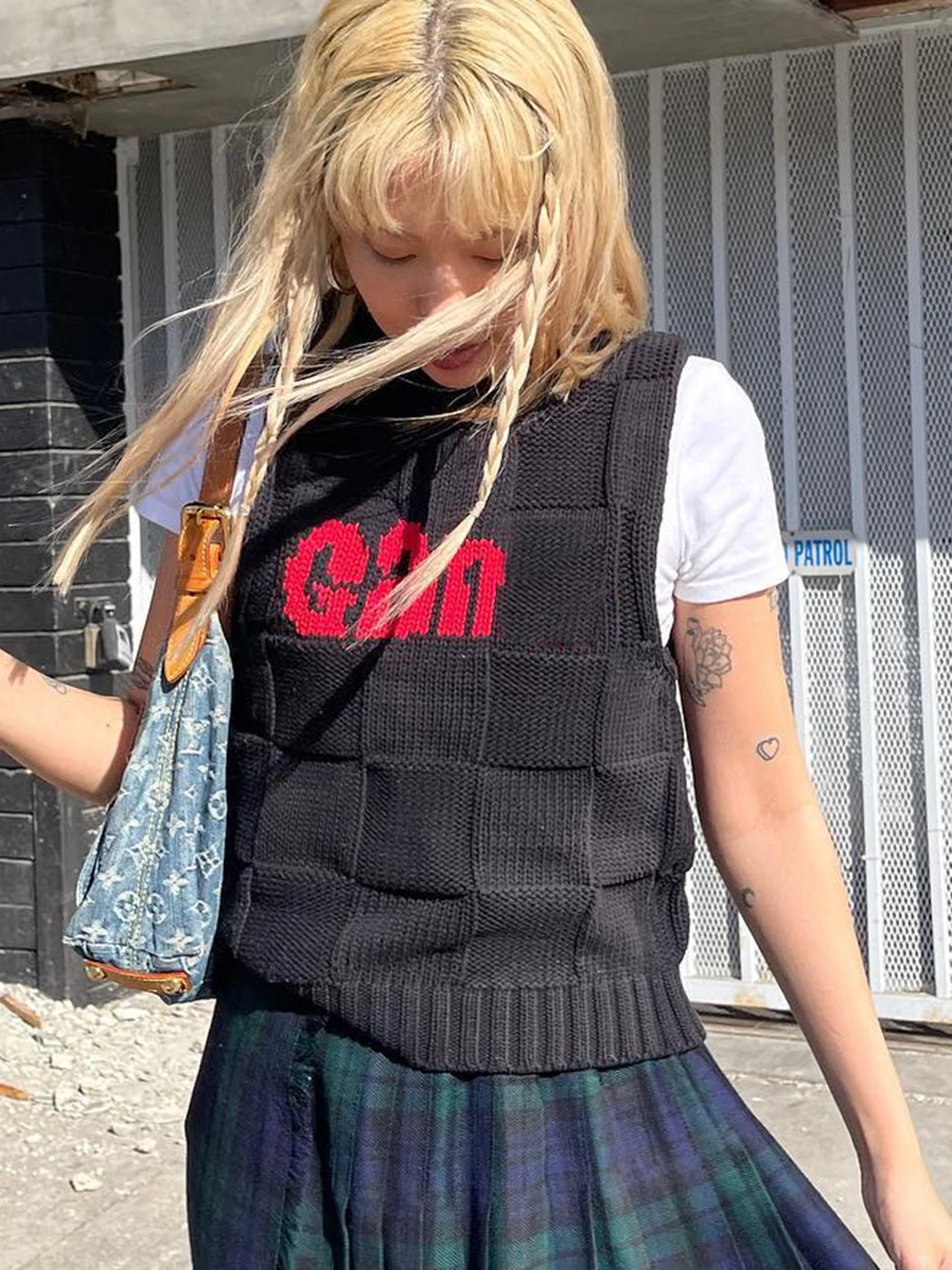 

Женский трикотажный жилет на пуговицах, повседневный джемпер с буквенным принтом в Корейском стиле на осень, 2023