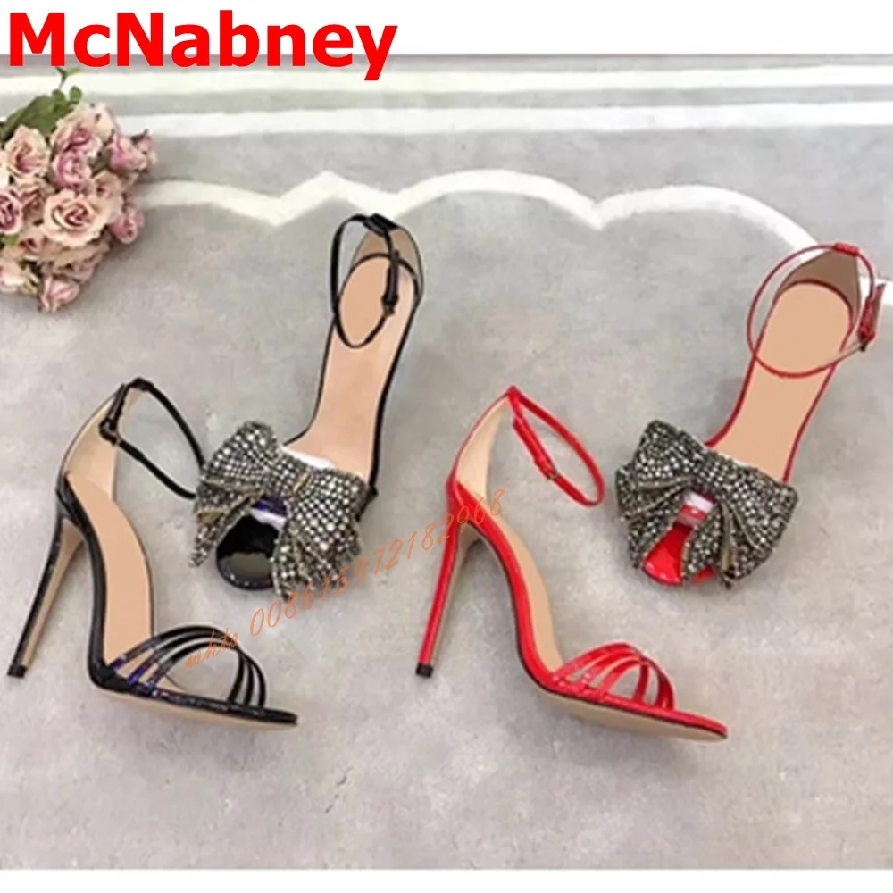 

Сандалии женские со съемным бантом, однотонные лакированные туфли на шпильке, с ремешком, с кристаллами, с открытым носком, с застежкой на щиколотке, лето