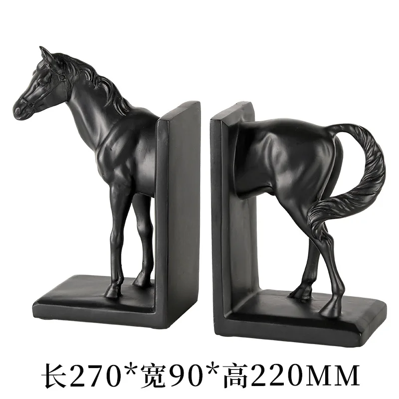 

Скульптура лошадь из смолы