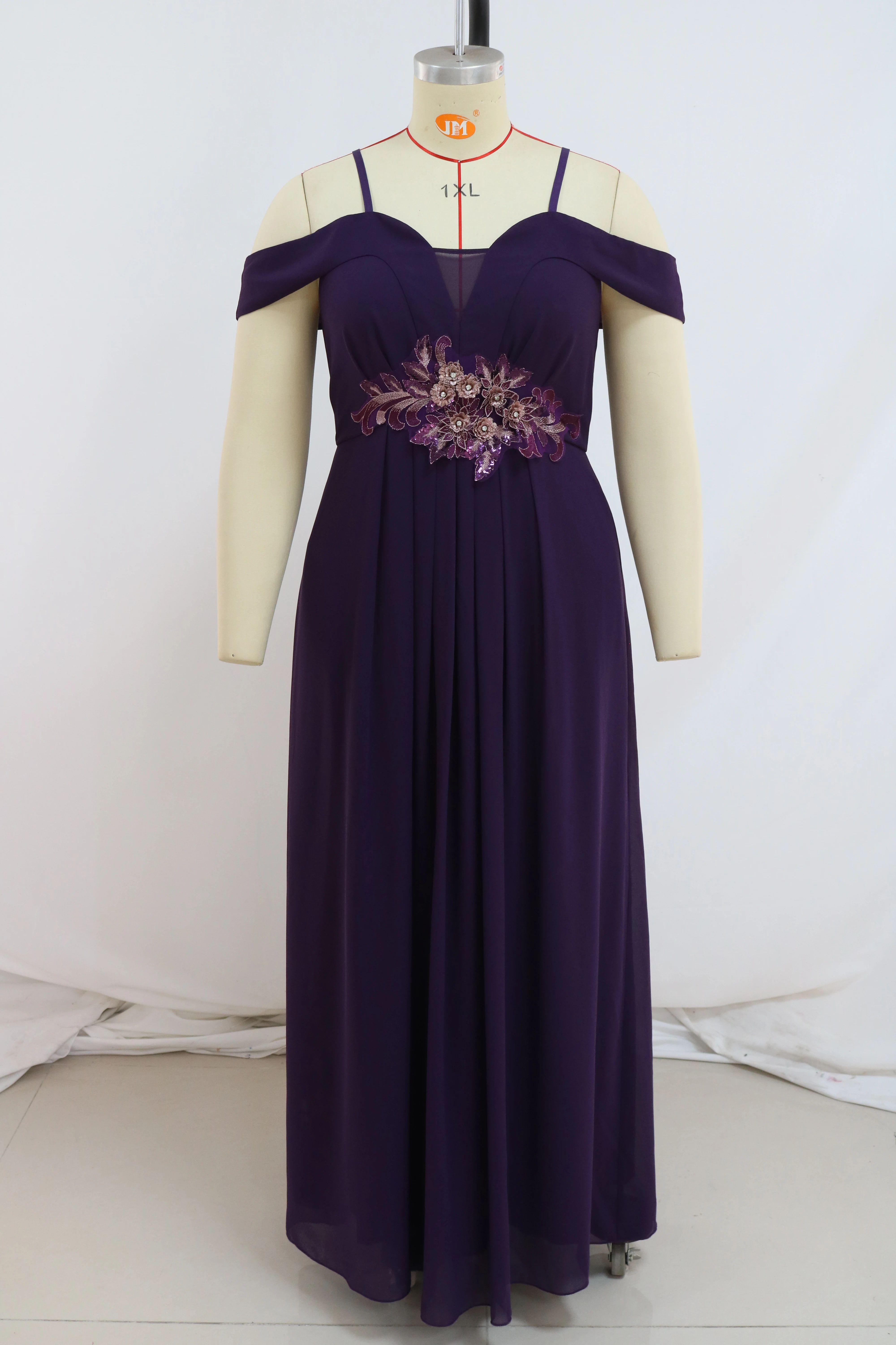 Plus Size Women Dresses Wedding Bridesmaid Applique Elegant Halter Dresses Fashion Solid Color Large Size Female Evening Dresses